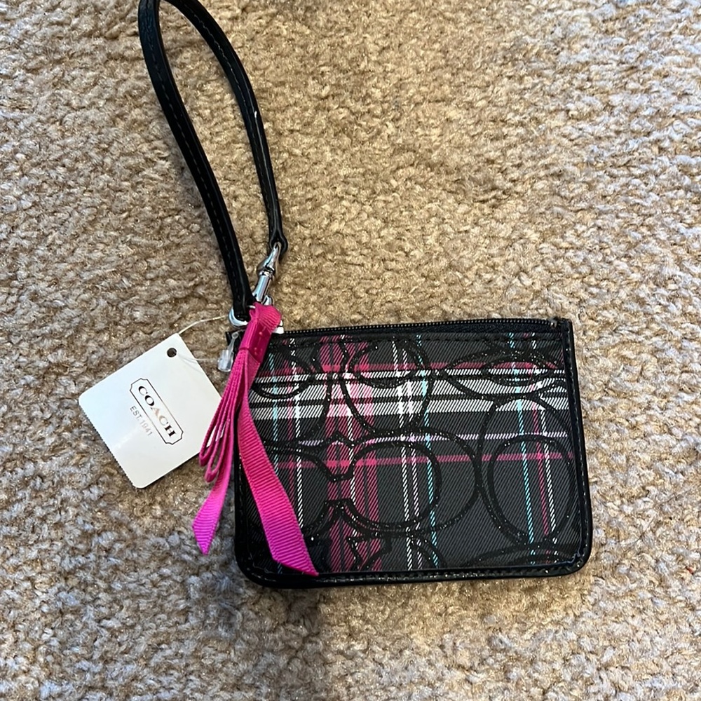 NWT - Coach Wristlet/Wallet